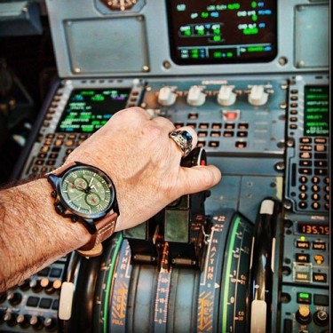 AV-4001-04-SS03 avi-8 watches
