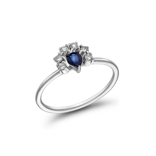 Ring with diamonds & sapphire