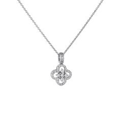 Necklace with diamonds