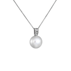 Necklace with Pearl & Diamonds